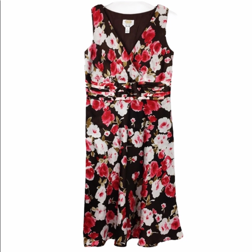 Talbots Pure Silk Floral Dress Blooming Roses. Christmas colors dress size 8.